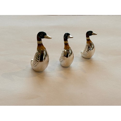 247 - A Graduated Trio of Saturno Silver & Enamel Ducks (3) 55.1g gross