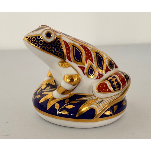 345 - Royal Crown Derby Frog c.7.5cm tall