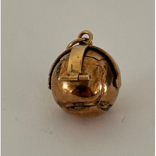 68 - A Hallmarked 9ct Gold  Masonic Ball Crucifix pendant 9.1g