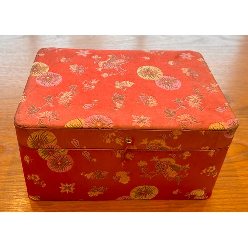 212 - Oriental themed jewellery box, containing mixed costume  / dress jewellery