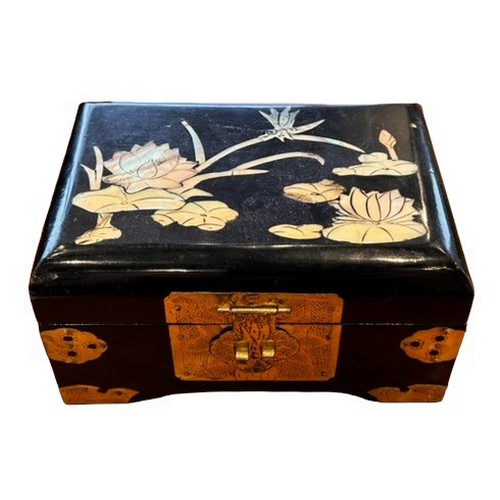 207 - Seven Oriental Themed Jewellery Boxes (7)