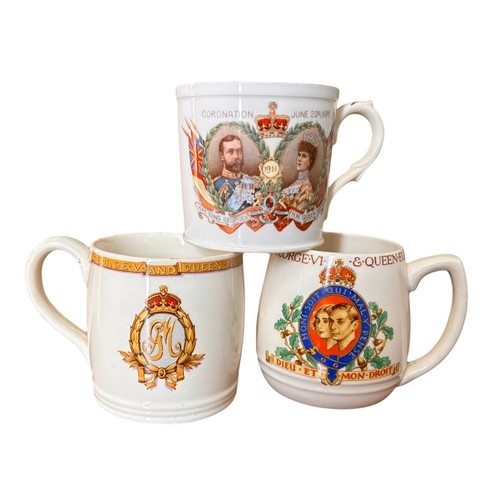 322 - A Collection of Royal Memorabilia inc 3 x Mugs & a Plate (4)