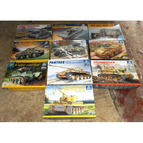 39 - ITALERI. (10) Plastic construction kits. 1:35 scale. Various armoured vehicles. Un-made, not checked... 