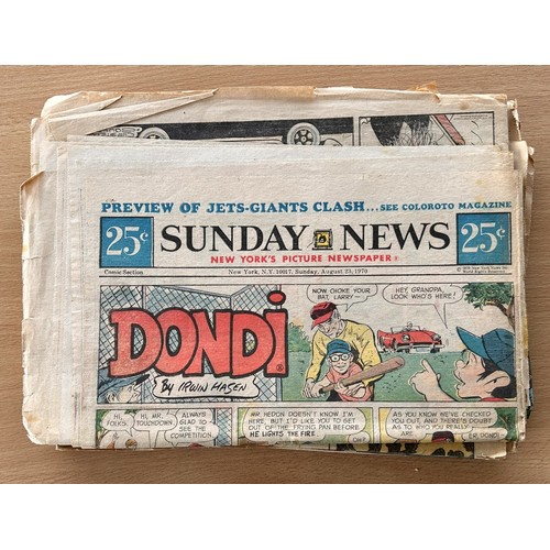 167 - Collection of Vintage Toys (5); also US Comic Newspapers from 1970s