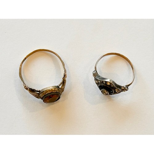 66 - Two 9ct Gold Rings (2) 3.4g gross