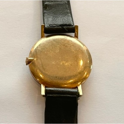 78 - 9ct Gold Avia Gents Wrist Watch on leather strap 32.3g gross, Ticking when catalogued