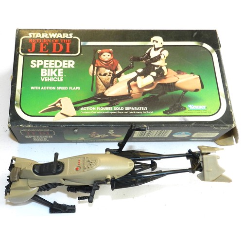 226 - Star Wars - Return of the Jedi. Speeder Bike. Box   needs attention.