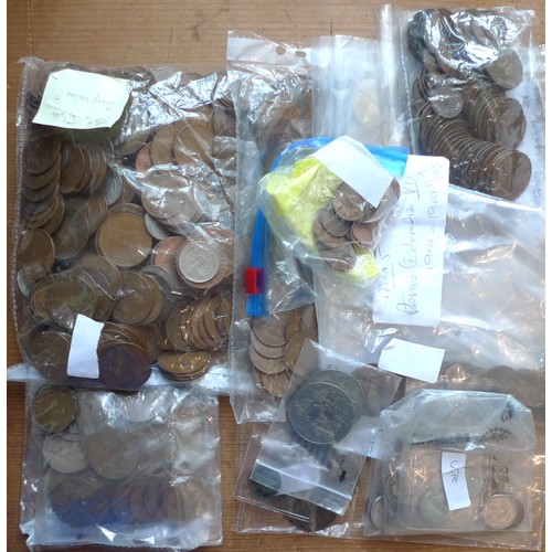 107 - Large collection of British coins including some pre-1920 		silver coins (5.8gm) & pre-1947 (117.2gm... 