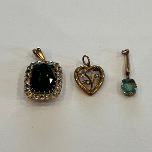 75 - Three Pendants (3)9ct Gold & Seed Pearl Set Pendant in the form of a Heart 1.3g, 9ct Gold Set Aquama... 