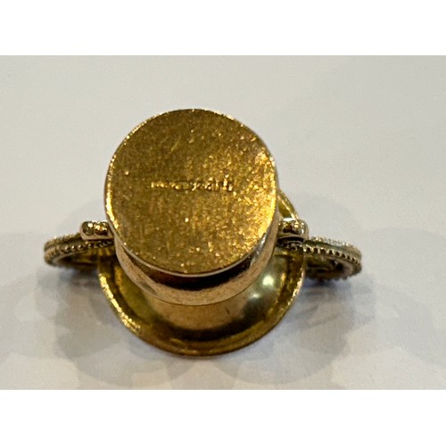 43 - 9ct Gold Miniture Trophy / Cup 4.1g