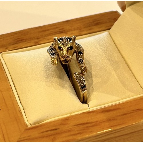 138 - 9ct Gold, Sapphire & Diamond Chip Ring in the form of a Leopard, 2.7g approx size N