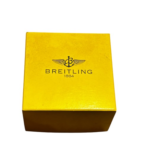 143 - Breitling Old Navitimer II Automatic Gents Wrist Watch on Brand new Breitling Black Leather Strap.
F... 