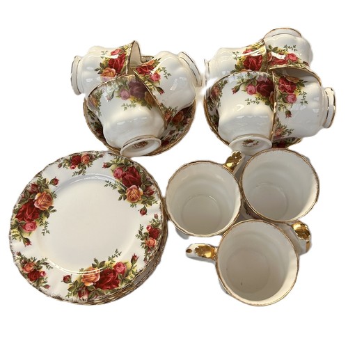 206 - Part Royal Albert ‘Old Country Rose’ tea service (25)