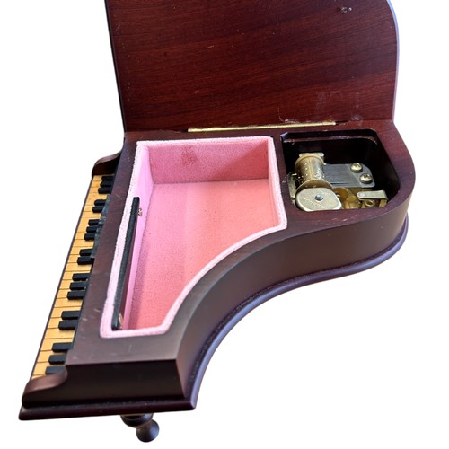 7 - Novelty Musical Jewellery Box in the form of a grand piano