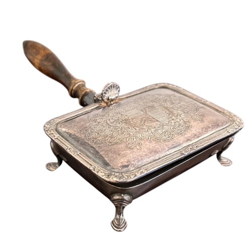 60 - Silver Plate Tray and an EPNS Silent Butler (2) also 2 bottle lables
The tray is approx 55cm x 34cm