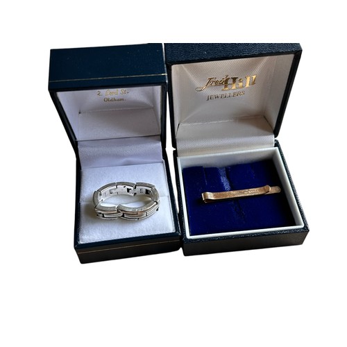 6 - 9ct Gold Tie Clip 2.1g, also a silver ring 12.2g