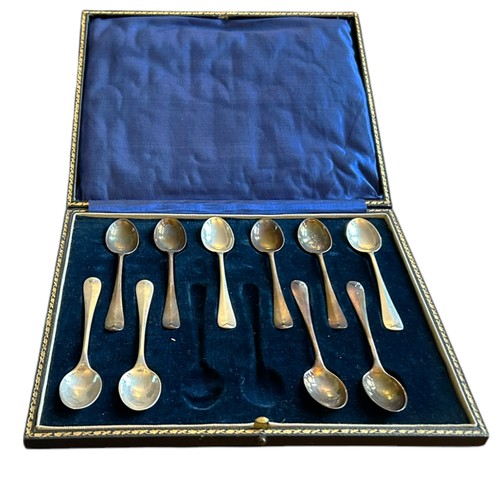 41 - Cased Hallmarked Silver Handled Butter Knives (172.2g) and a part set of Hallmarked Silver Teaspoons... 