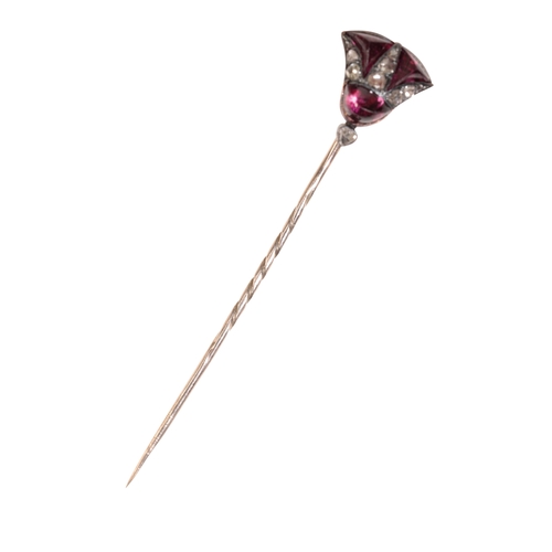 189 - A VICTORIAN THISTLE STICK PIN SET WITH AMETHYST AND DIAMOND in silver on gold. Estimated total diamo... 