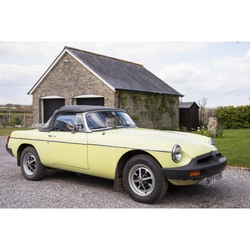 9 - 1976 MG MGB ROADSTER. Registration Number: MTY 459R, Chassis Number: GHN5-405586G, Engine Number: -1... 