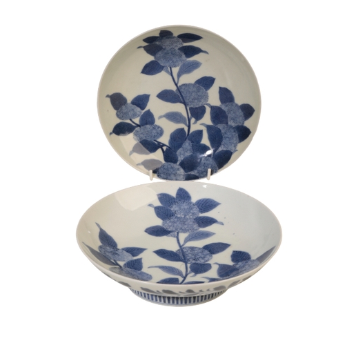 91 - A PAIR OF JAPANESE 