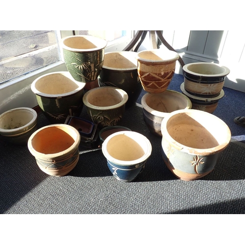4 - A COLLECTION OF GLAZED GARDEN POTS