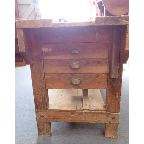 12 - A LARGE CARPENTER'S WORKSHOP BENCH Circa early/mid 20th century, fitted three drawers each end, well... 