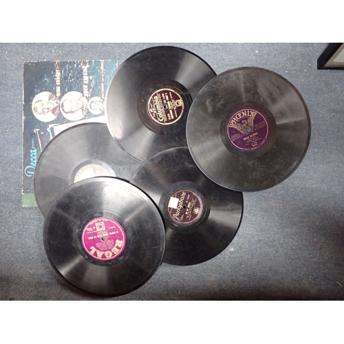 86 - A QUANTITY OF 78 RPM GRAMOPHONE RECORDS including a few 1910s-1920s, and a few LPs