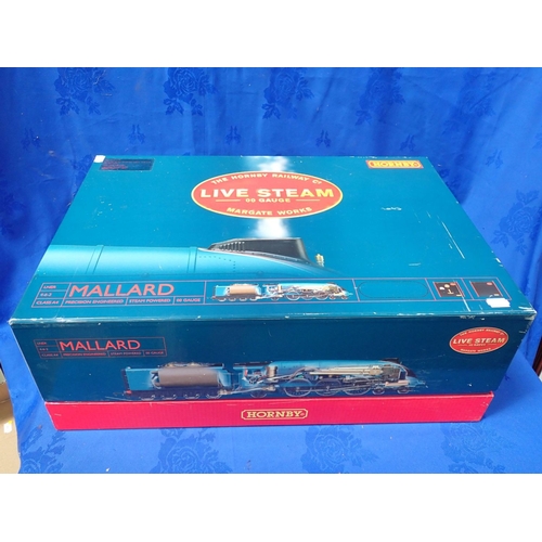 158 - HORNBY LIVE STEAM 00 GAUGE MALLARD Mint in the box, still in packaging