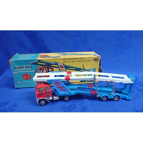 171 - A CORGI TOYS NO.1138, CAR TRANSPORTER WITH FORD TILT CAB 'H' SERIES TRACTOR (damage to the box)