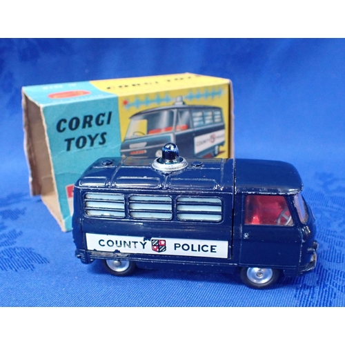 174 - A CORGI TOYS NO.247, MERCEDES BENZ 600 PULLMAN (damage to box and play worn) together with a Corgi T... 