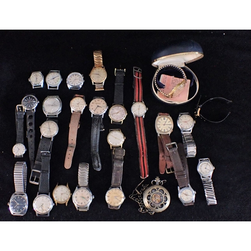 475 - A COLLECTION OF AUTOMATIC AND MANUAL WIND WRISTWATCHES and a modern pocket watch, Tissot, Timex and ... 