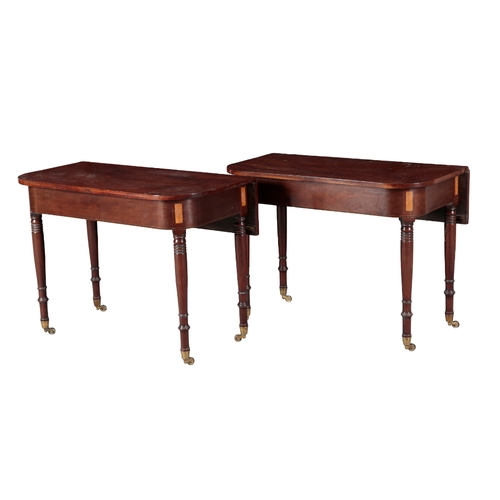 304 - AN EARLY 19TH CENTURY MAHOGANY EXTENDING DINING TABLE in three parts, two d-ends and a central drop ... 