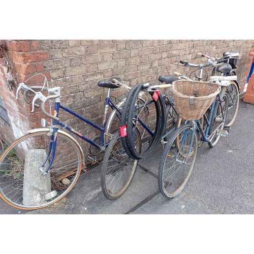 1 - FIVE BICYCLES: RALEIGH, SUN AND HERCULES (two gents and three ladies) all for restoration or spares