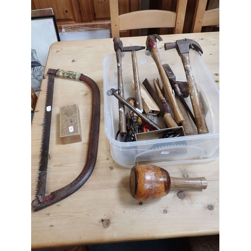 137 - A SCULPTOR'S WOODEN MALLET and a box of old tools