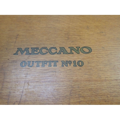 172 - A MECCANO OUTFIT NO. 10 FOUR-DRAWER CHEST in light oak with knobs, with extensive contents (note: th... 