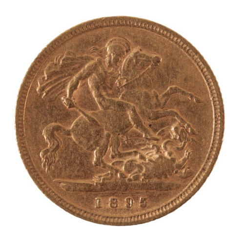 11 - AN 1895 QUEEN VICTORIA GOLD HALF SOVEREIGN the reverse with St. George and the Dragon (c.3.96grams)