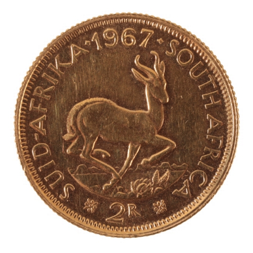 33 - A 1967 GOLD SOUTH AFRICAN TWO RAND COIN (c.8.02grams)