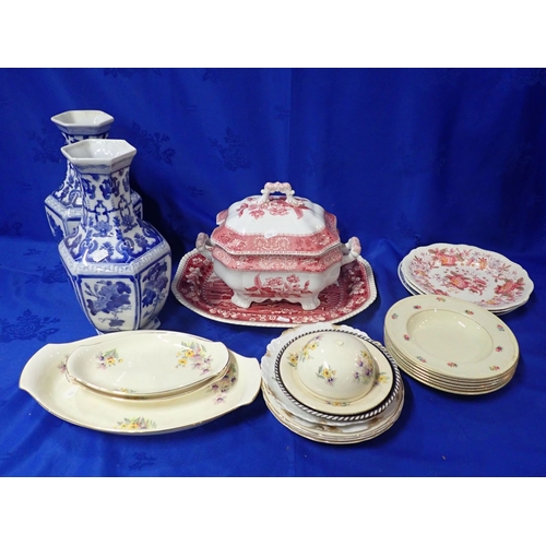 103 - A PAIR OF BLUE AND WHITE CHINESE VASES (modern), a Spode 'Pink Camilla' tureen and other ceramics