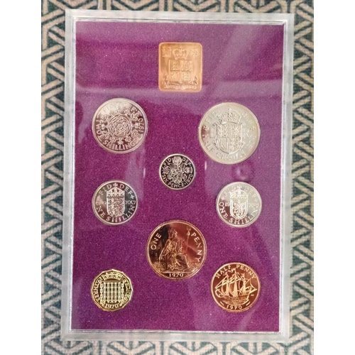 529 - A 1970 GREAT BRITAIN PROOF SPECIMEN COIN SET together with mixed other coinage