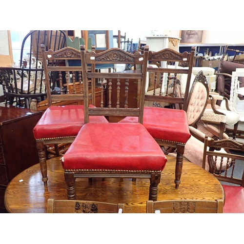 778 - A 1920S OAK OVAL DINING TABLE WITH BARLEY-TWIST LEGS and a collection of chairs