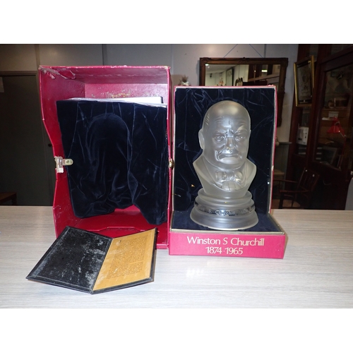 263a - ROYAL DOULTON CRYSTAL BUST OF WINSTON CHURCHILL Modelled by Eric Griffiths, model no. 87 of 250, app... 