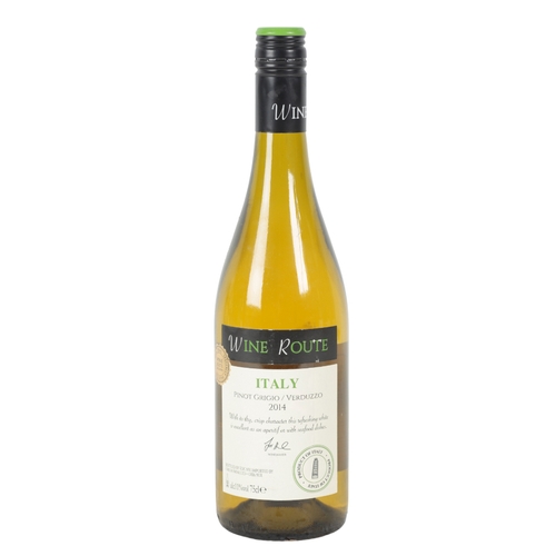 109 - A MIXED PARCEL OF EUROPEAN WHITE WINE Zenato Soave Classic, 2006, 3 bottles; Cesari Pinot Grigio Del... 