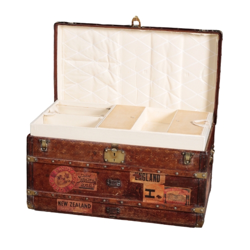 267 - A LOUIS VUITTON TRUNK early 20th Century, serial number on the lock plate '06917', the hinged lid op... 