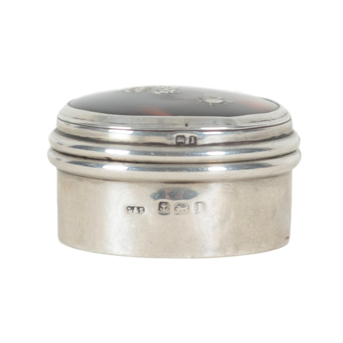 40 - A GEORGE V SILVER CYLINDRICAL PILL BOX by Levi & Salaman, Birmingham 1910, the tortoiseshell inset l... 