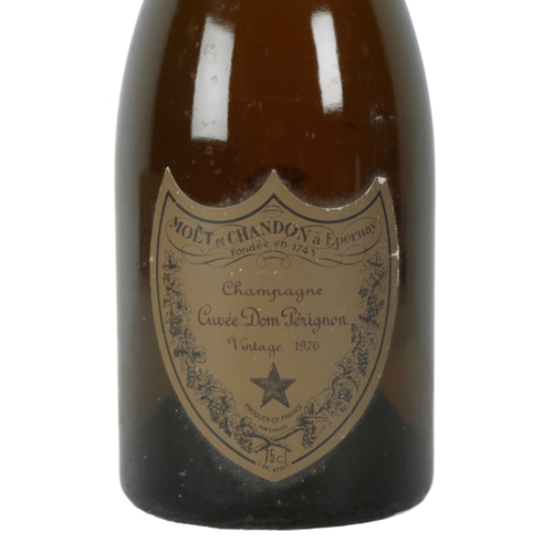 84 - CHAMPAGNE: DOM PÃRIGNON, 1976 MoÃ«t et Chandon Ã  Epernay, 1 bottle