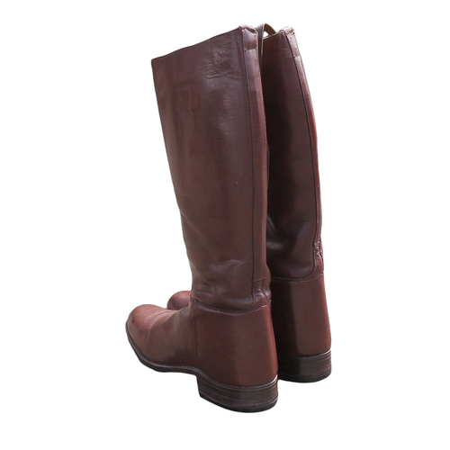 375 - A PAIR OF BROWN LEATHER RIDING BOOTS size 7

Provenance: A Private Collection of Clothing & Accessor... 