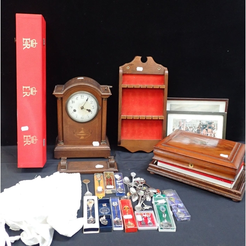 60 - AN EDWARDIAN MANTEL CLOCK, A BONNET with a collection of souvenir spoons, wooden boxes and display b... 