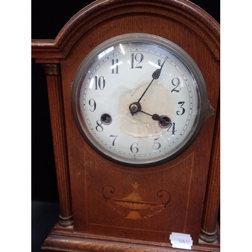 60 - AN EDWARDIAN MANTEL CLOCK, A BONNET with a collection of souvenir spoons, wooden boxes and display b... 