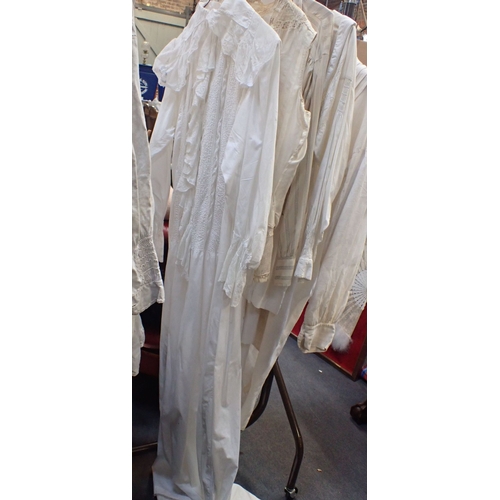 173 - A COLLECTION OF VINTAGE WHITE LINEN GARMENTS (7)