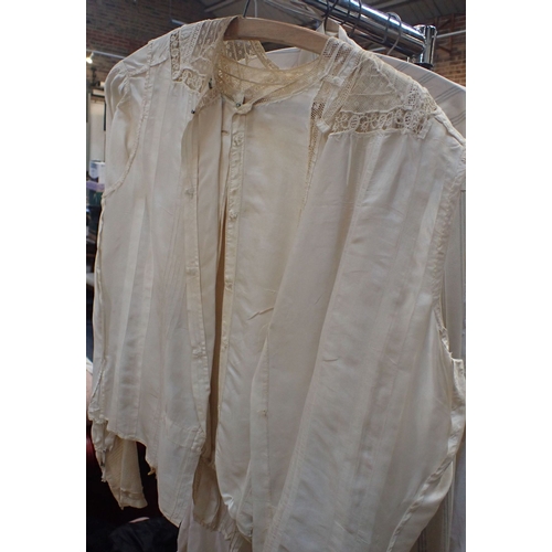 173 - A COLLECTION OF VINTAGE WHITE LINEN GARMENTS (7)